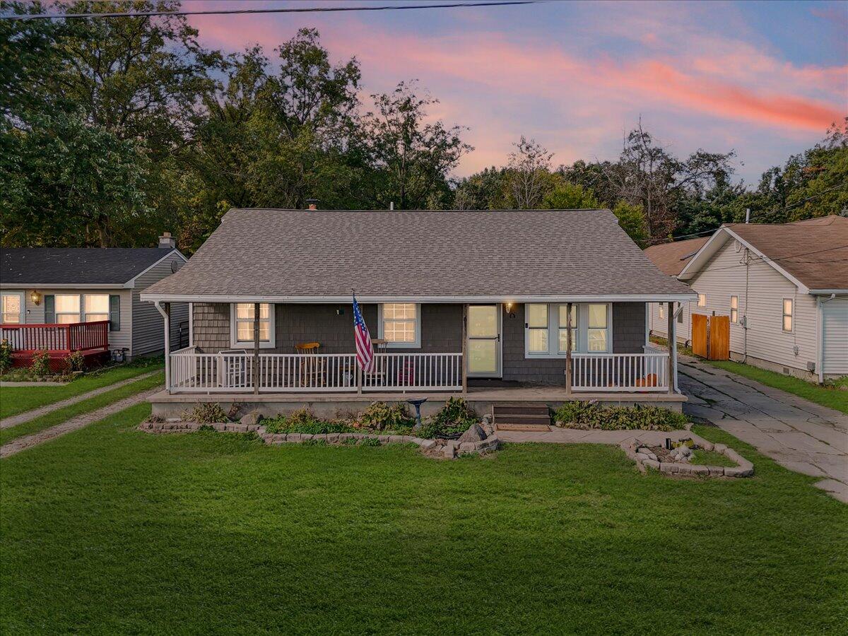 829 Thorntree Boulevard, Jackson, MI, 49203-2517
