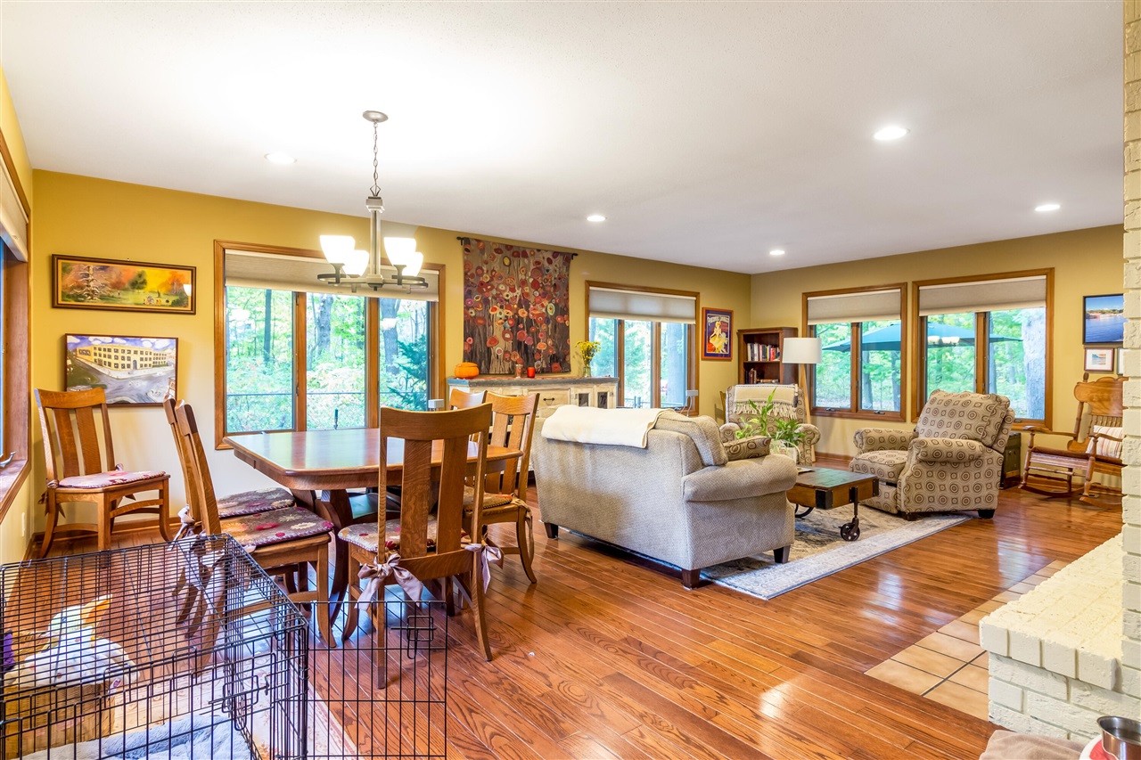 6565 Riverside Road, Fennville, MI, 49408