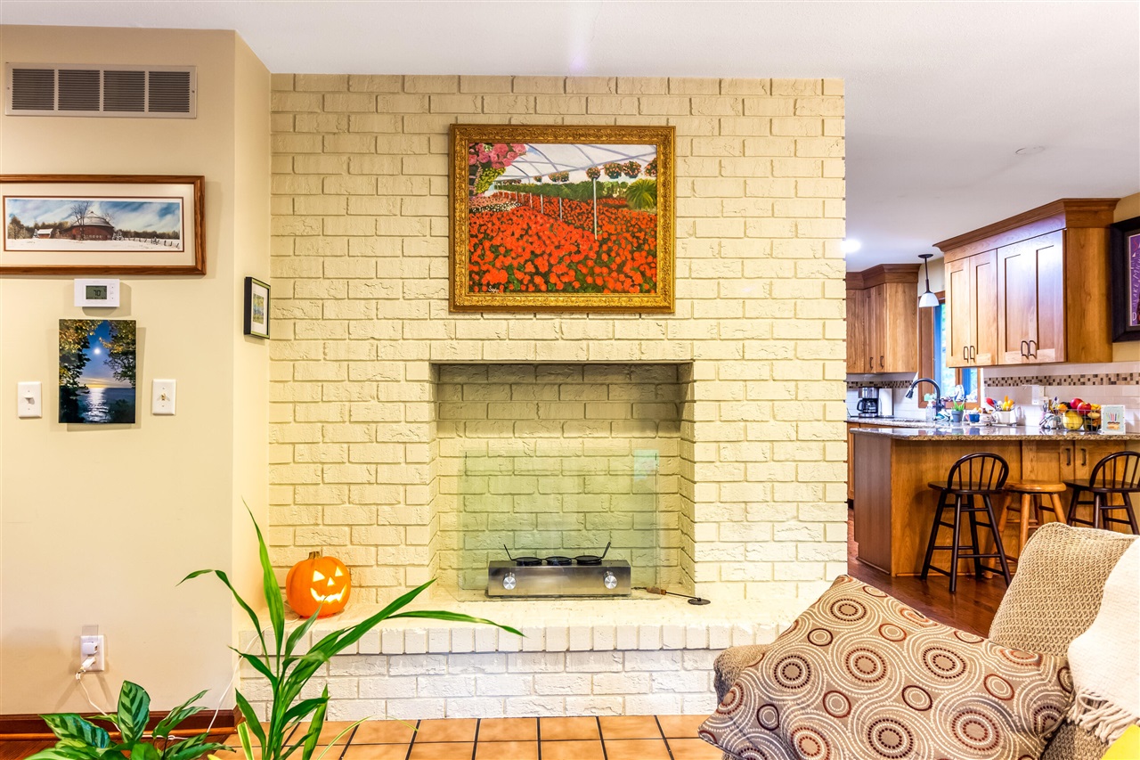 6565 Riverside Road, Fennville, MI, 49408