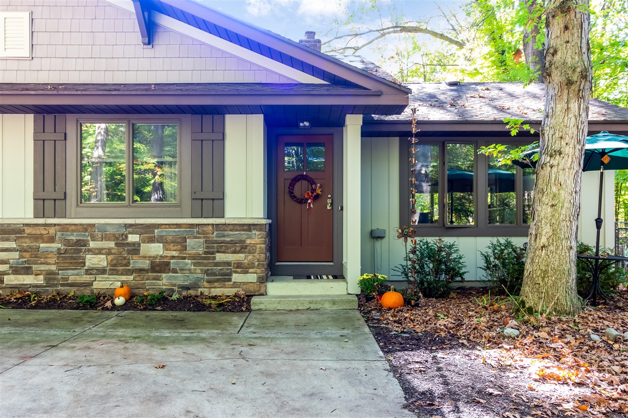 6565 Riverside Road, Fennville, MI, 49408