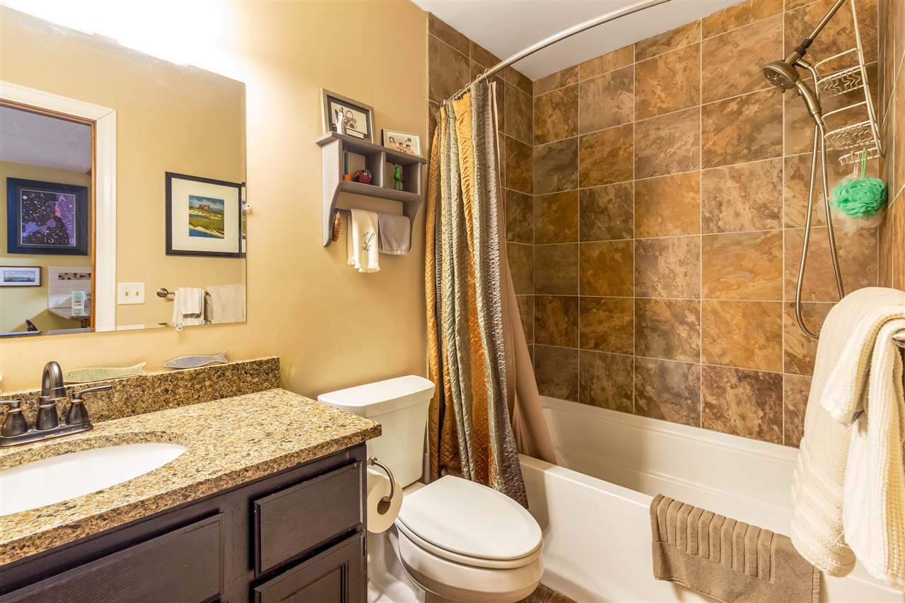 6565 Riverside Road, Fennville, MI, 49408