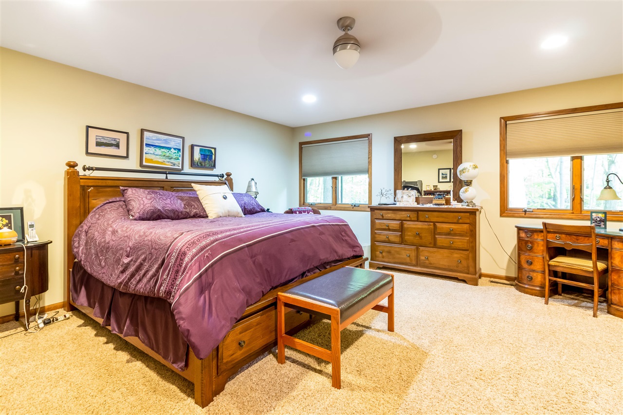 6565 Riverside Road, Fennville, MI, 49408