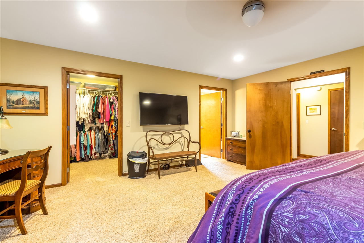 6565 Riverside Road, Fennville, MI, 49408