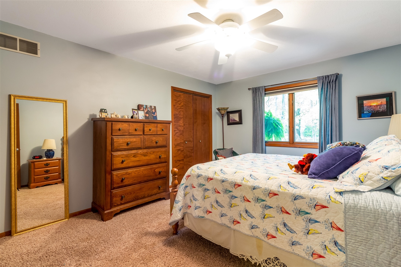 6565 Riverside Road, Fennville, MI, 49408