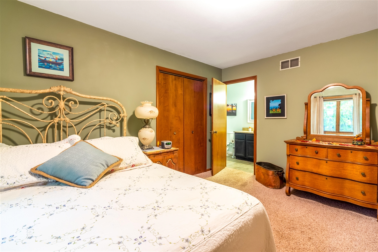 6565 Riverside Road, Fennville, MI, 49408