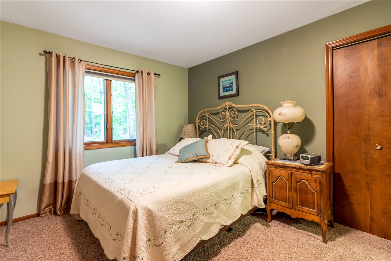 6565 Riverside Road, Fennville, MI, 49408