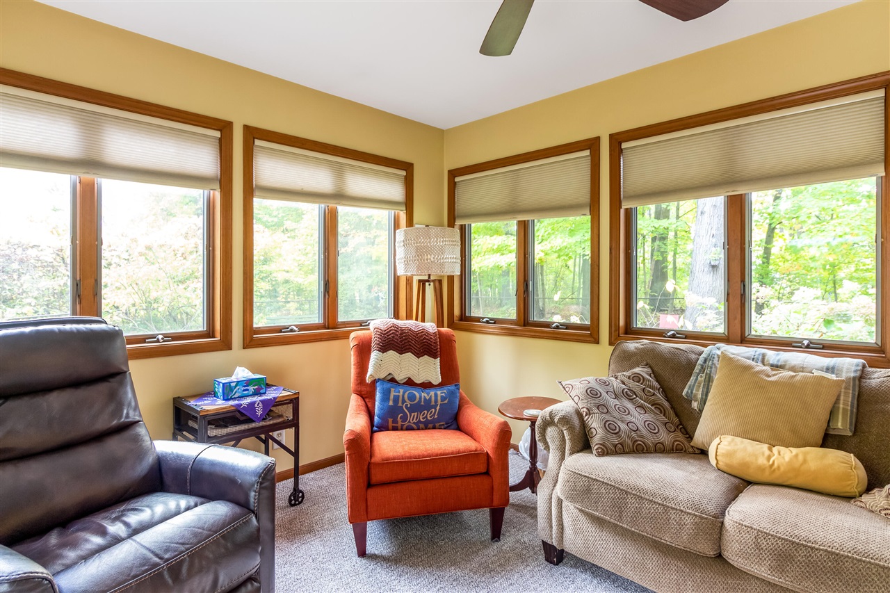 6565 Riverside Road, Fennville, MI, 49408