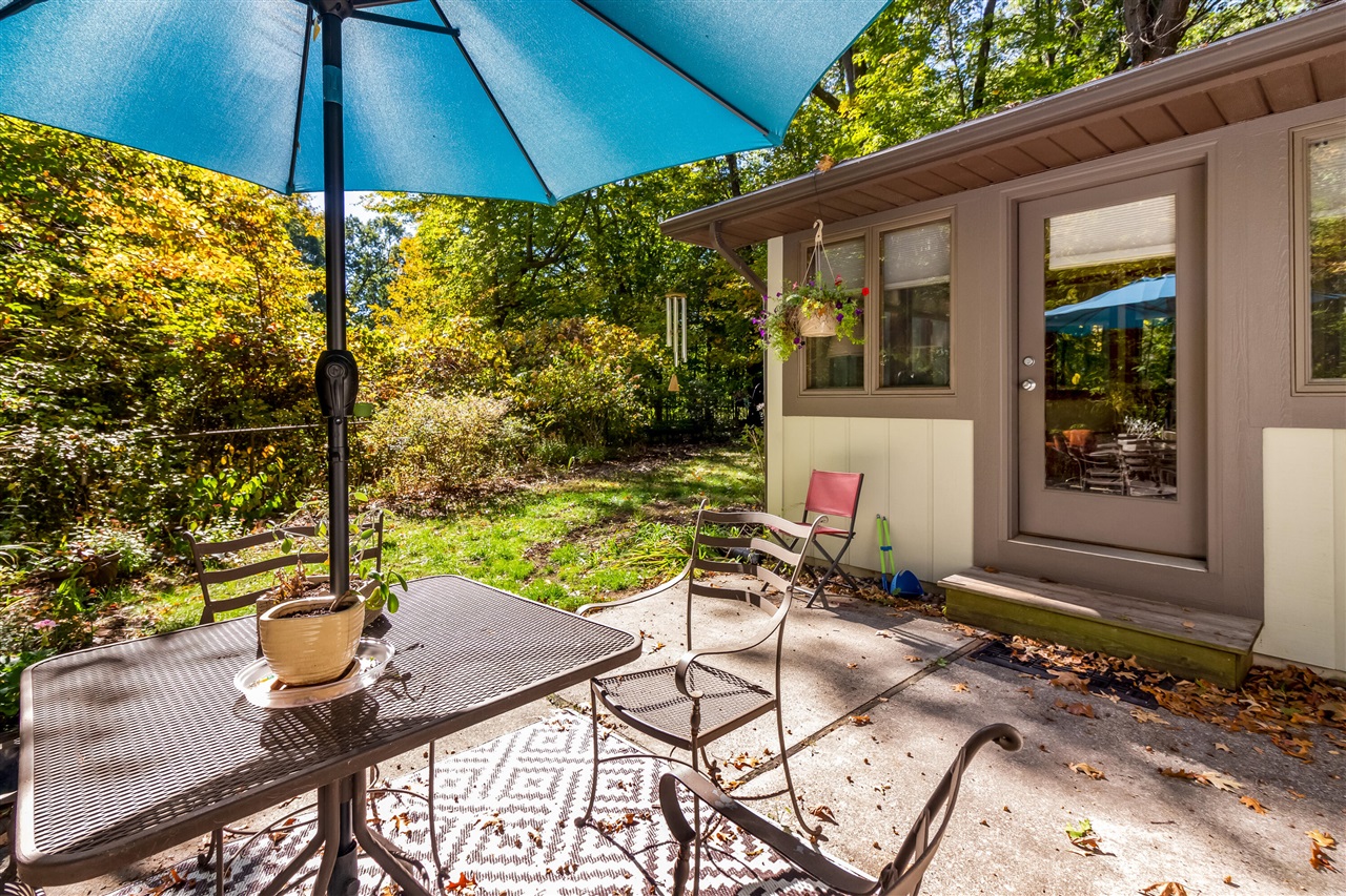 6565 Riverside Road, Fennville, MI, 49408