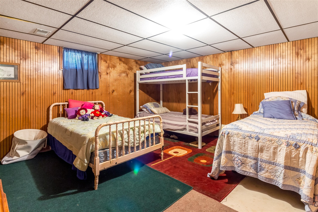 6565 Riverside Road, Fennville, MI, 49408