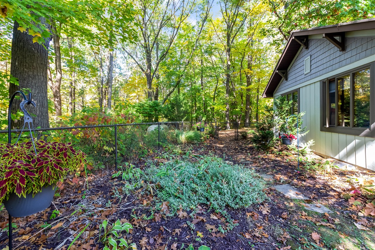 6565 Riverside Road, Fennville, MI, 49408