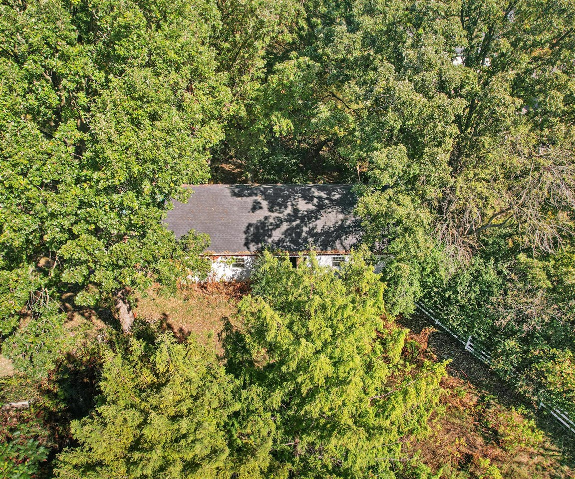 48000 Eight Mile, Northville, MI, 48167-9337