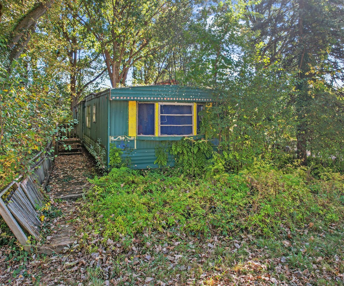 48000 Eight Mile, Northville, MI, 48167-9337