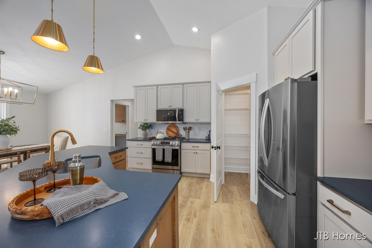 5964 Claymont Court, Caledonia, MI, 49316