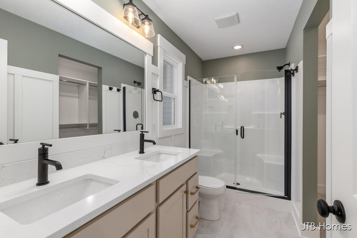 5964 Claymont Court, Caledonia, MI, 49316