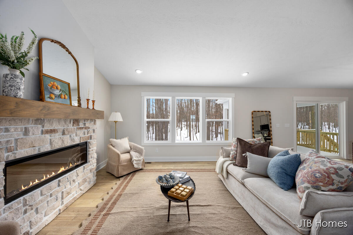 5964 Claymont Court, Caledonia, MI, 49316