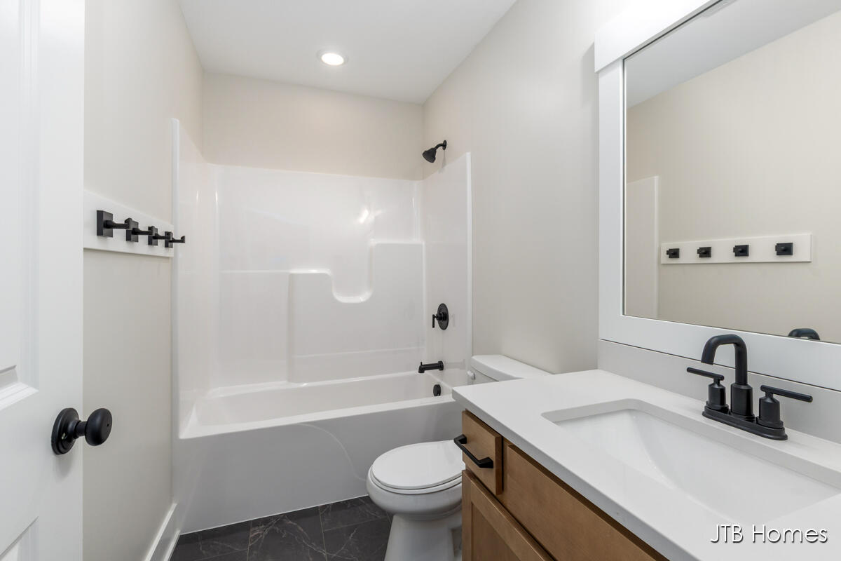 5964 Claymont Court, Caledonia, MI, 49316