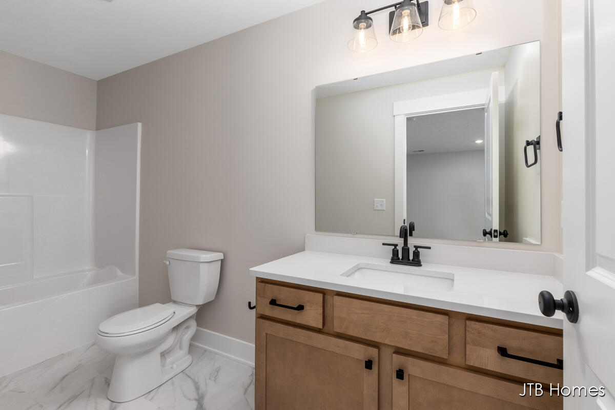 5964 Claymont Court, Caledonia, MI, 49316