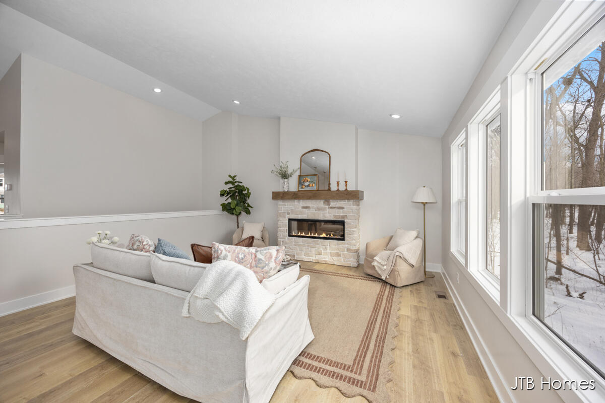 5964 Claymont Court, Caledonia, MI, 49316