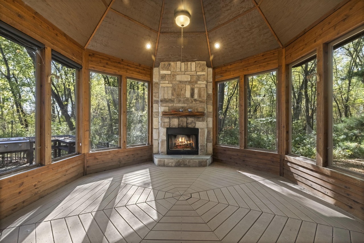 5650 Lily Lane, Sawyer, MI, 49125