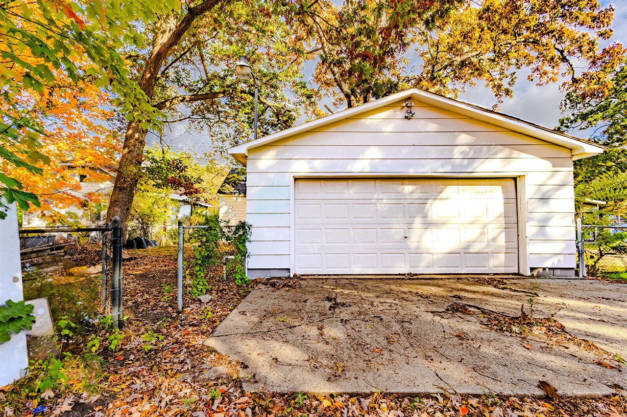 2525 Reynolds Street, Muskegon Heights, MI, 49444