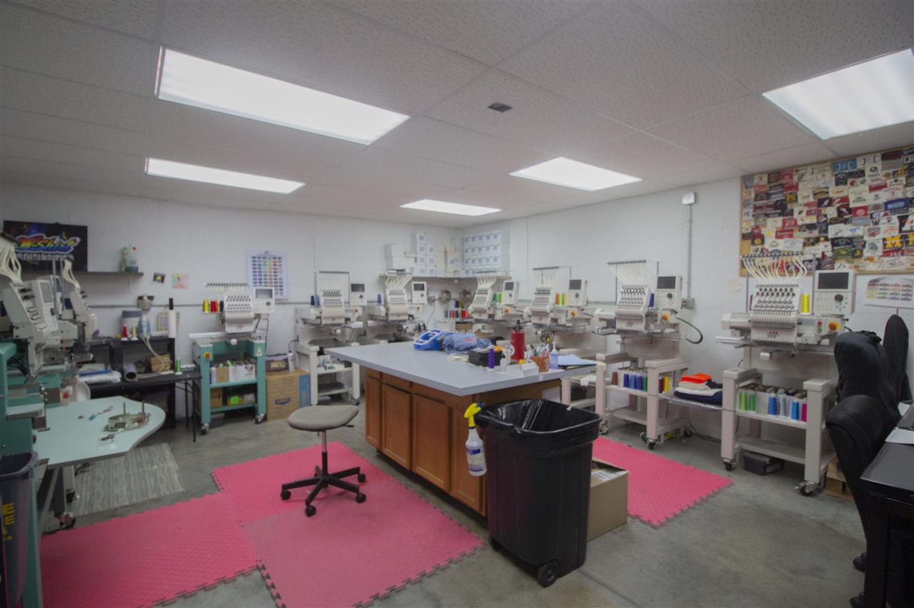 8608 W Main Street, Kalamazoo, MI, 49009