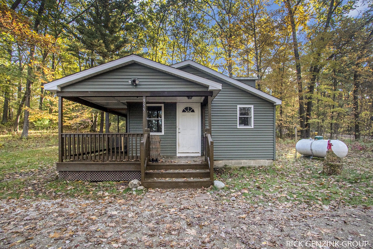 Homes for sale in Pullman, MI | 955 54th St, Pullman, MI 49450 | MLS# 70501927