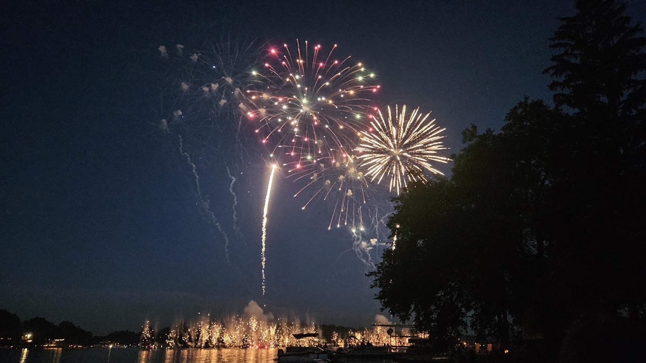 1148 Lakeview Drive, Wolverine Lake, MI, 48390-2229