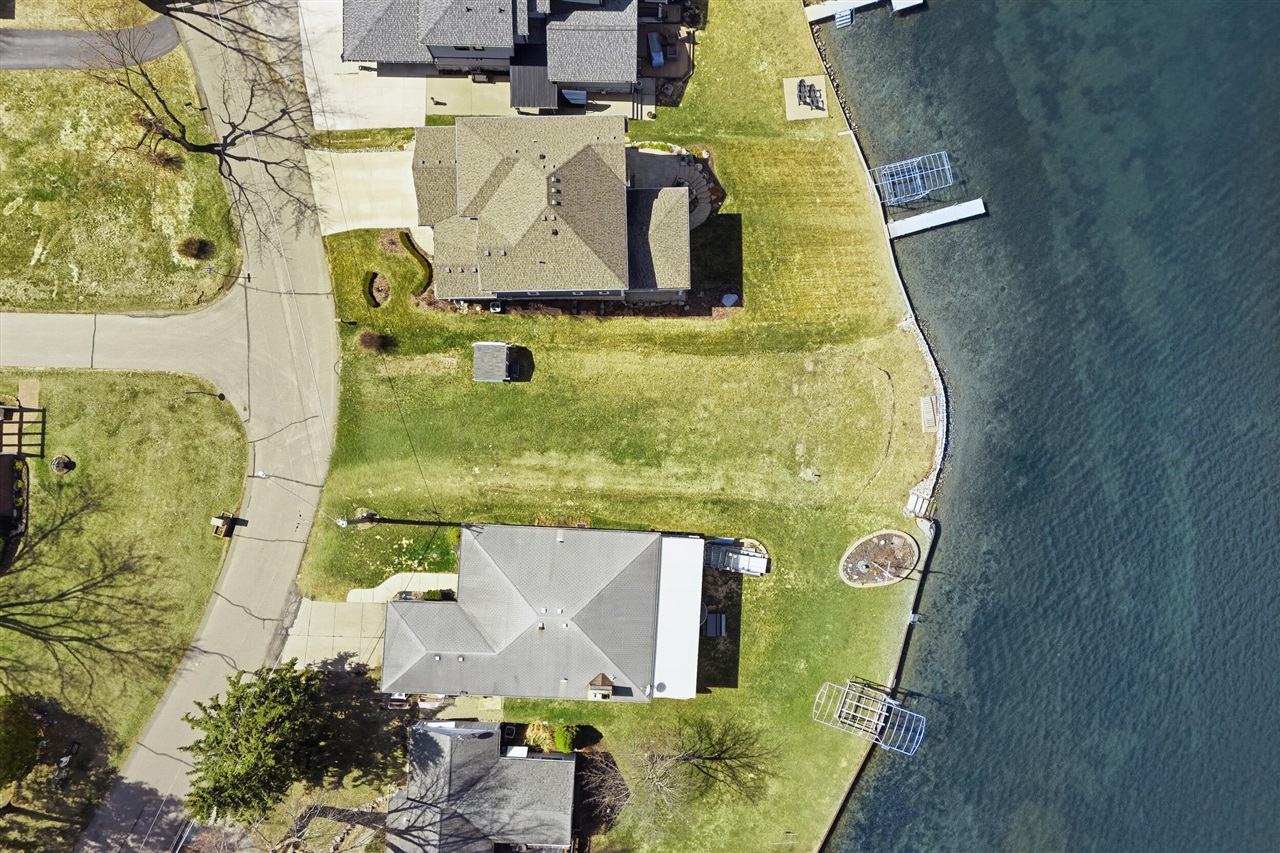 1148 Lakeview Drive, Wolverine Lake, MI, 48390-2229