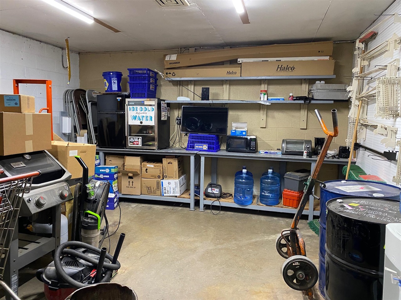 2028 Vw Avenue, Vicksburg, MI, 49097-8401