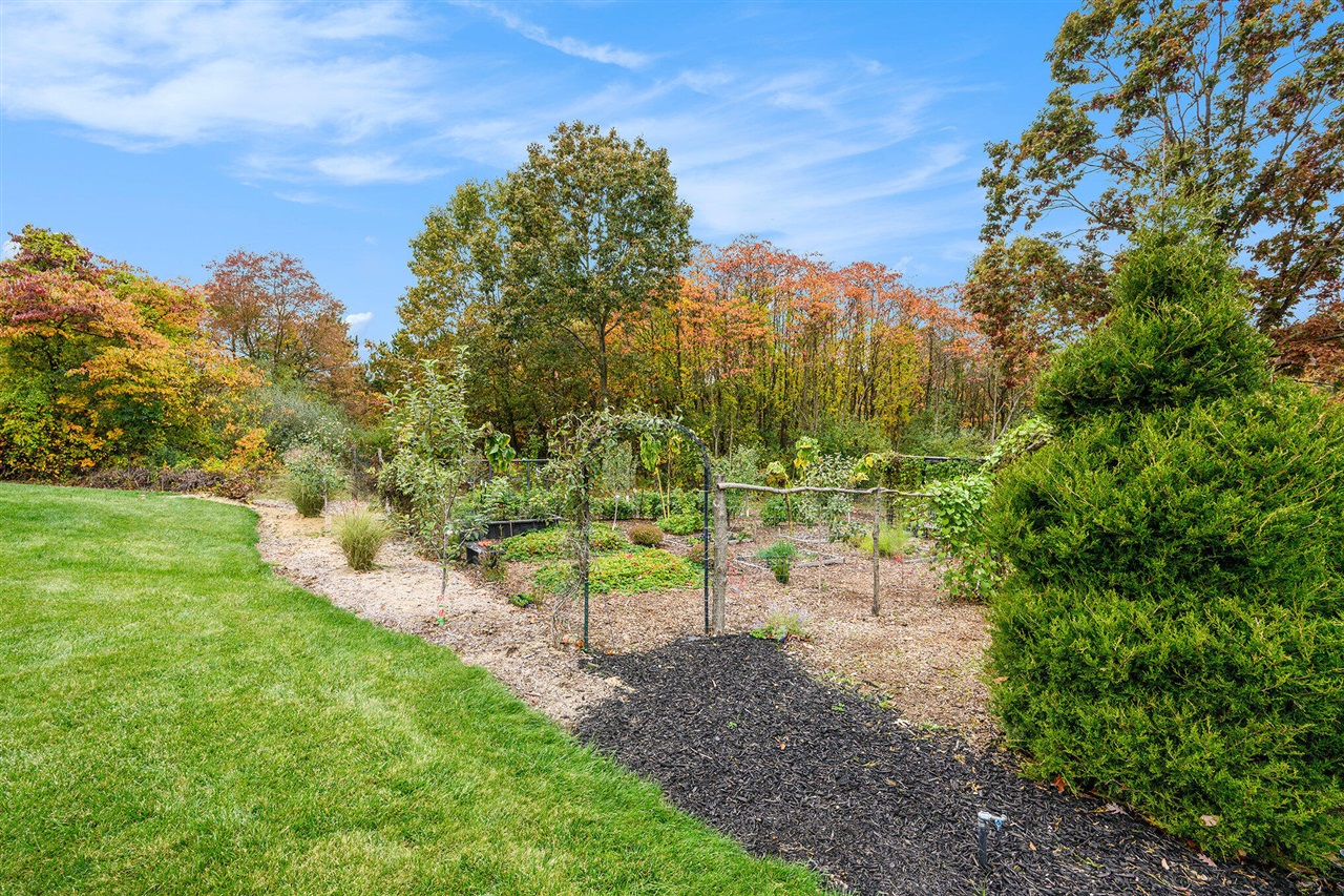 22942 M-43, Kalamazoo, MI, 49009