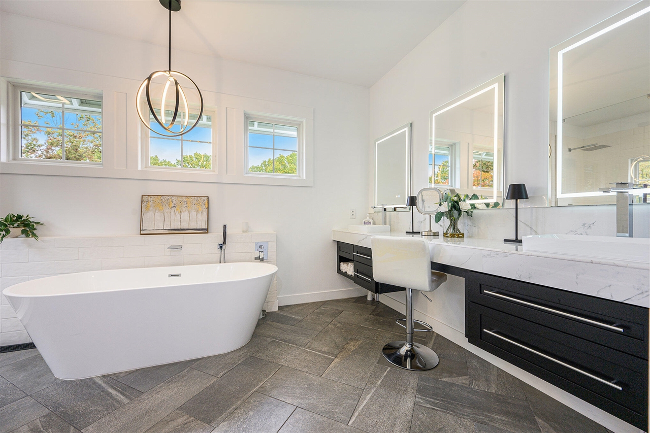 22942 M-43, Kalamazoo, MI, 49009