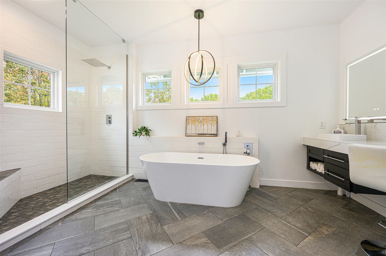 22942 M-43, Kalamazoo, MI, 49009