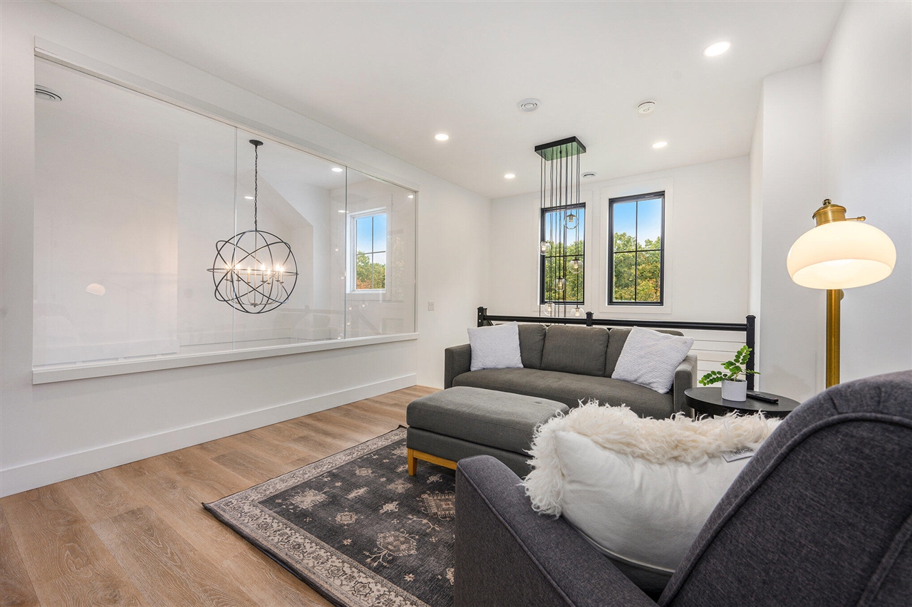 22942 M-43, Kalamazoo, MI, 49009