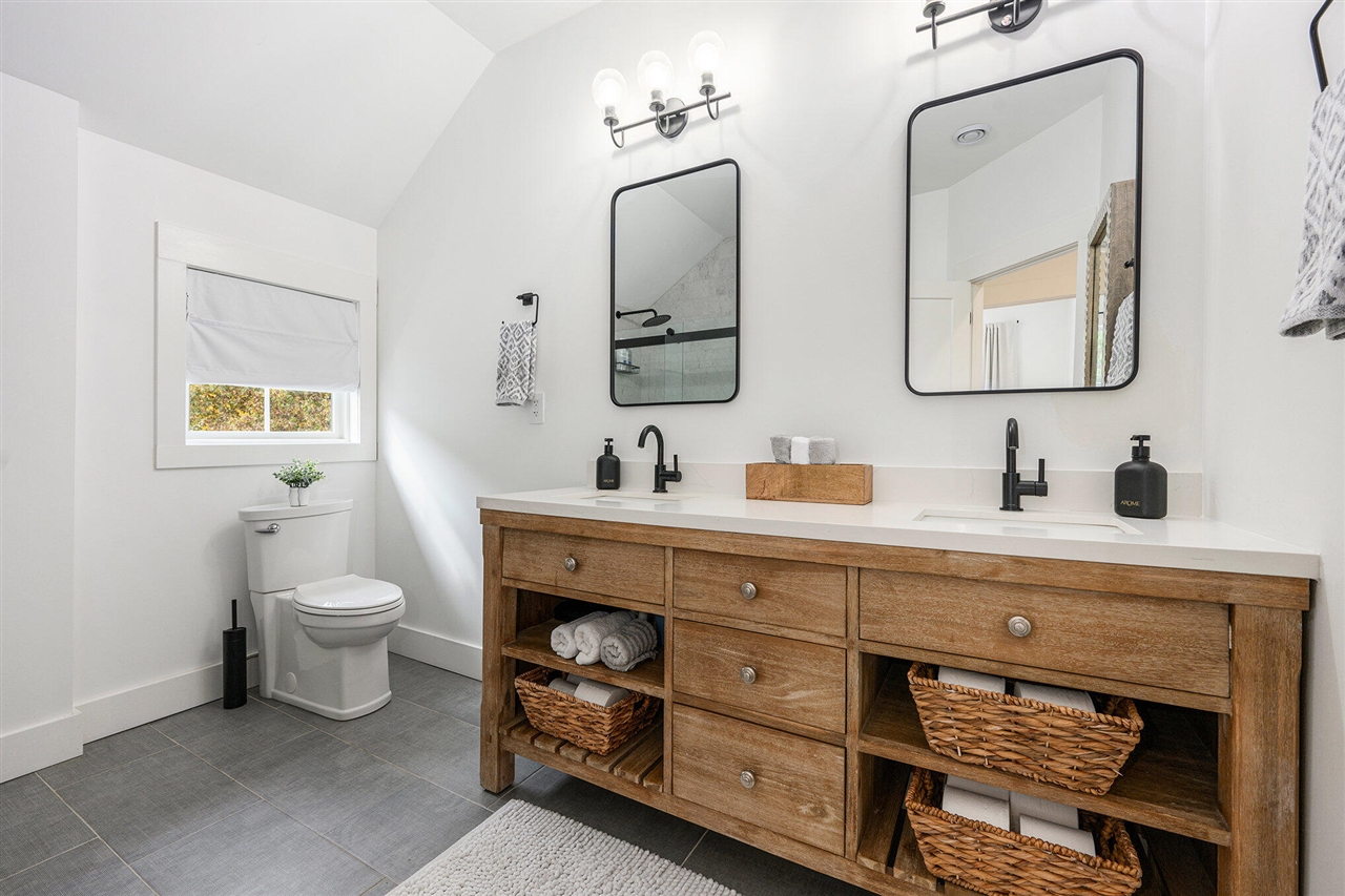 22942 M-43, Kalamazoo, MI, 49009