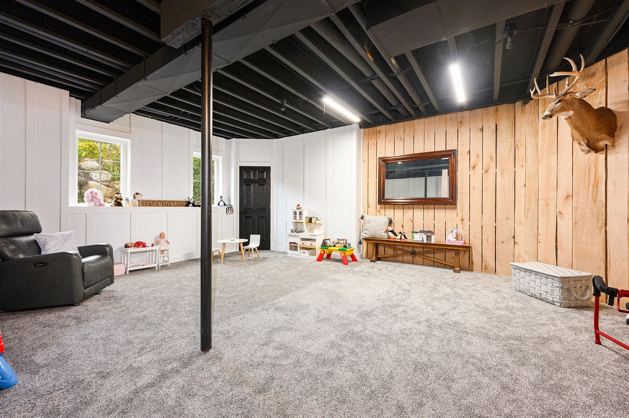 22942 M-43, Kalamazoo, MI, 49009