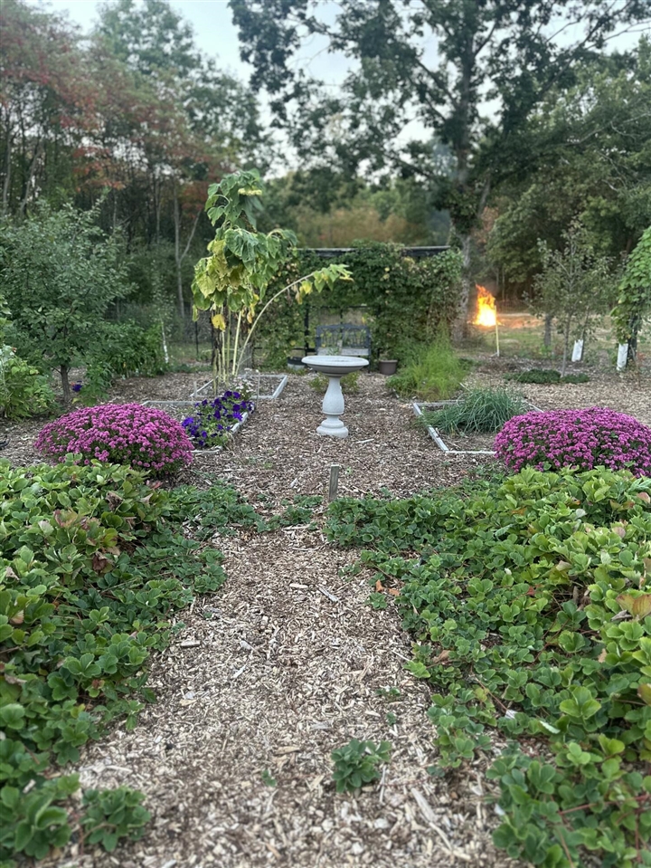 22942 M-43, Kalamazoo, MI, 49009