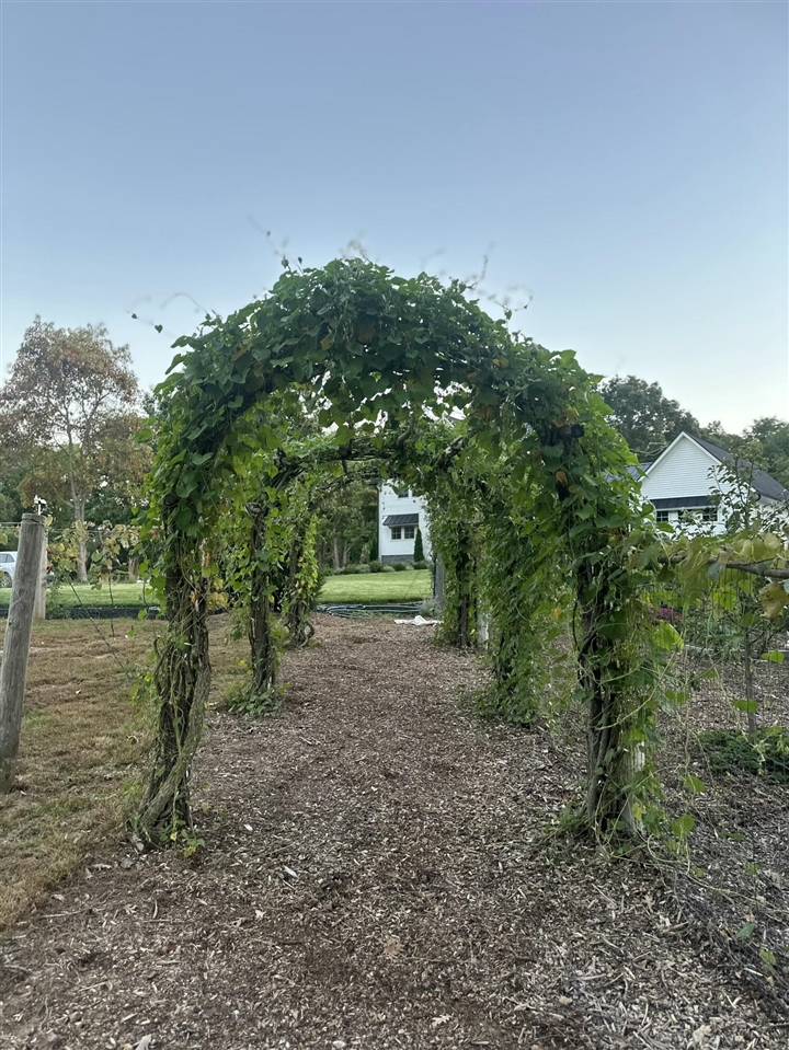 22942 M-43, Kalamazoo, MI, 49009