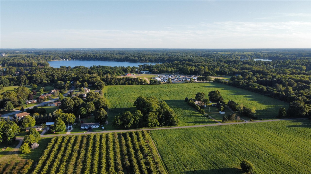 44702 56th Avenue, Paw Paw, MI, 49079-9730