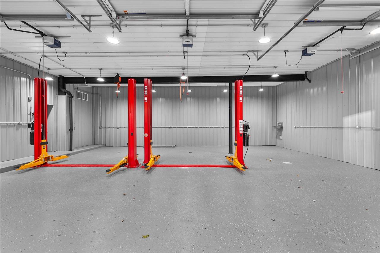 226 W Cesar E Chavez Ave, Lansing, MI, 48906-4809