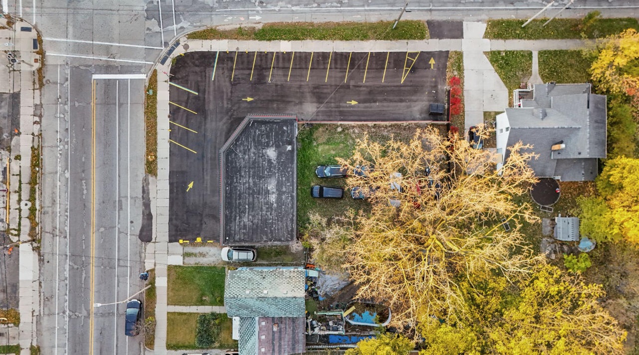 226 W Cesar E Chavez Ave, Lansing, MI, 48906-4809