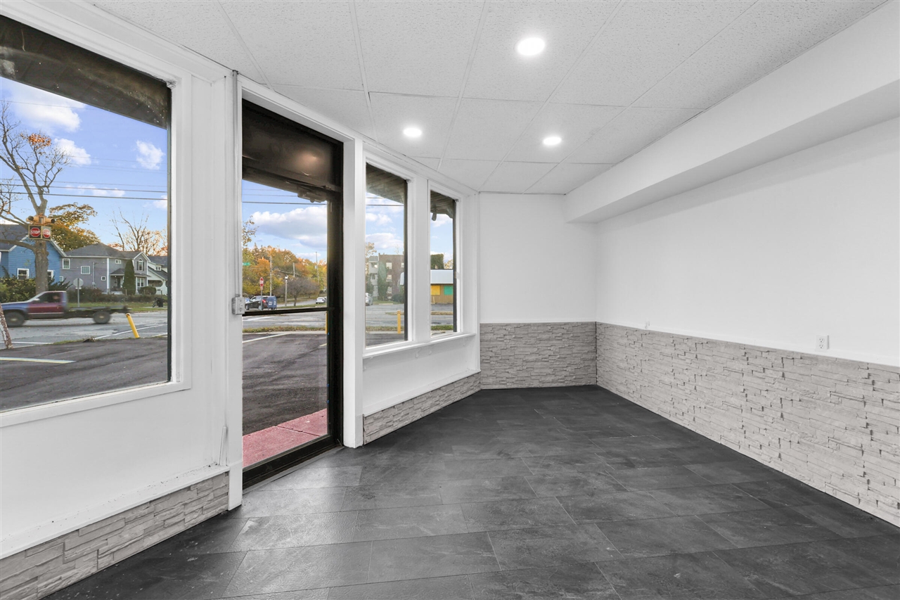 226 W Cesar E Chavez Ave, Lansing, MI, 48906-4809