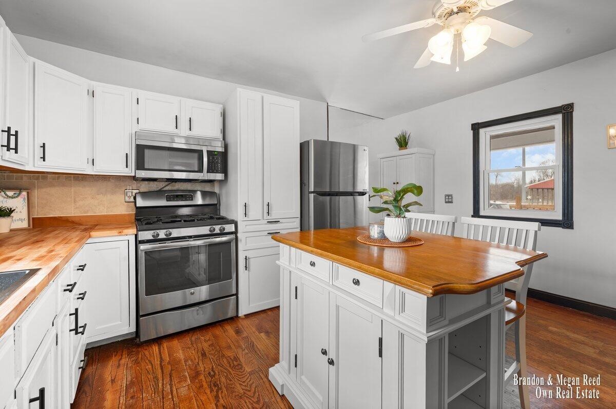 7658 Jackson Road, Saranac, MI, 48881-9770