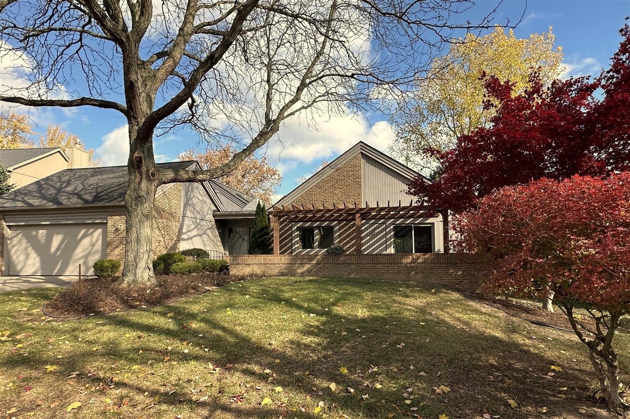 2225 Chaucer Court, Ann Arbor, MI, 48103-6174