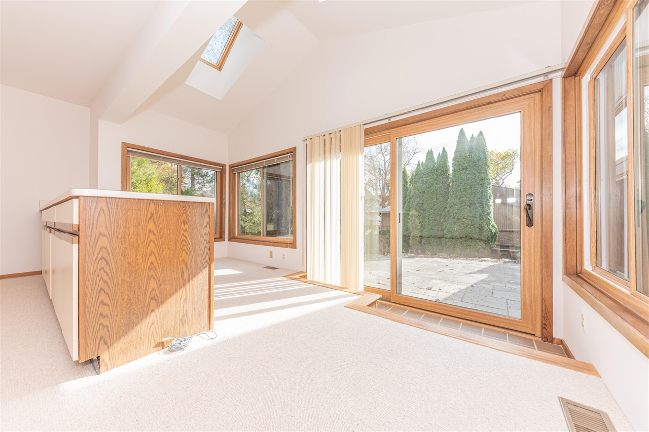 2225 Chaucer Court, Ann Arbor, MI, 48103-6174