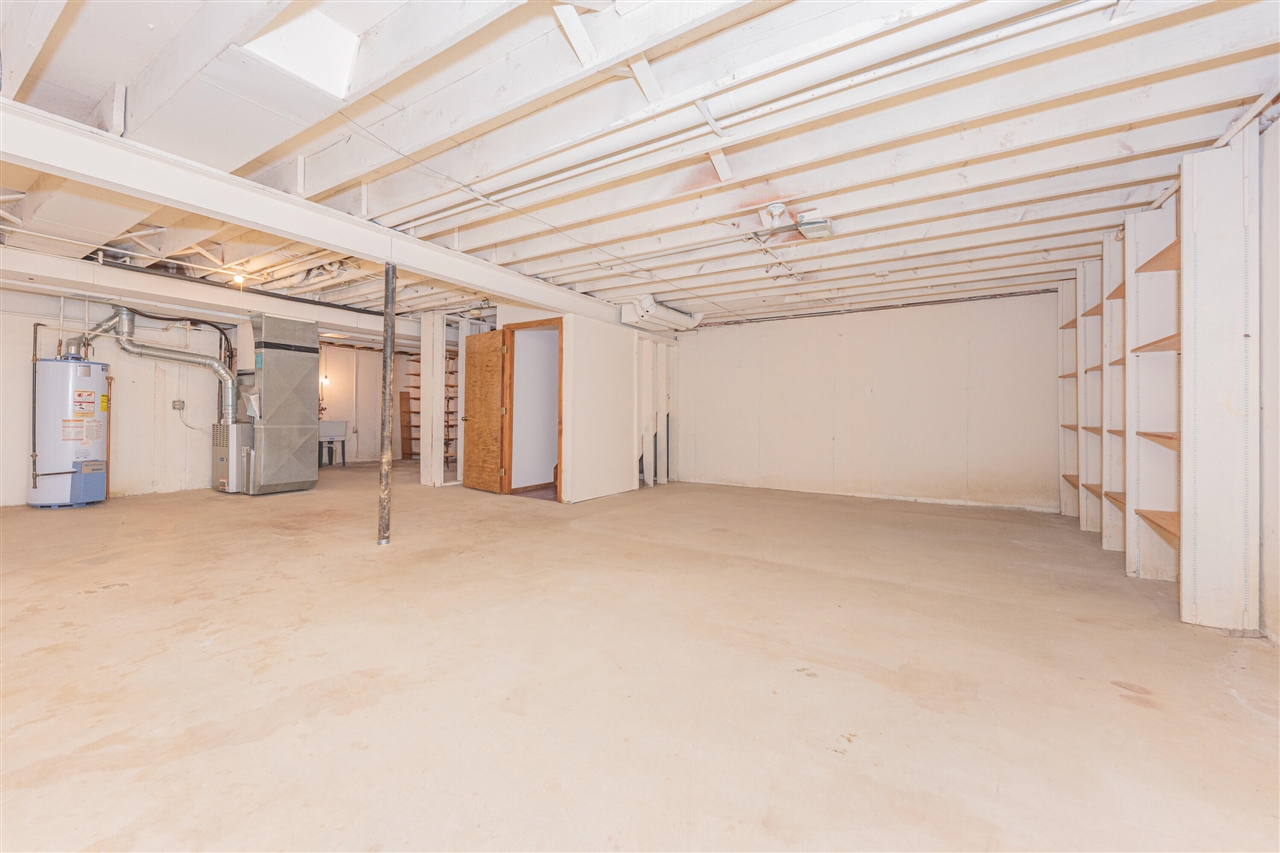 2225 Chaucer Court, Ann Arbor, MI, 48103-6174