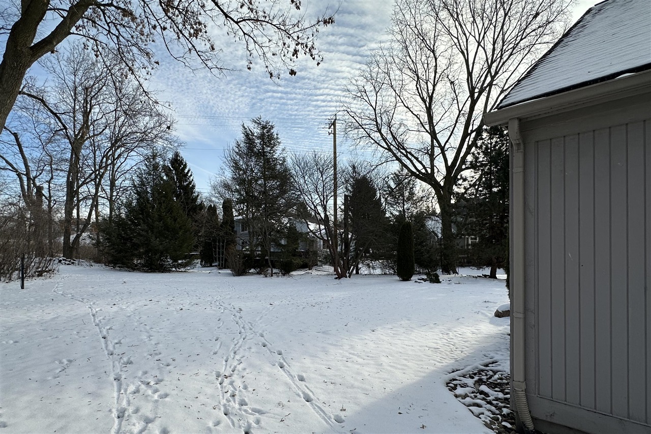 2225 Chaucer Court, Ann Arbor, MI, 48103-6174