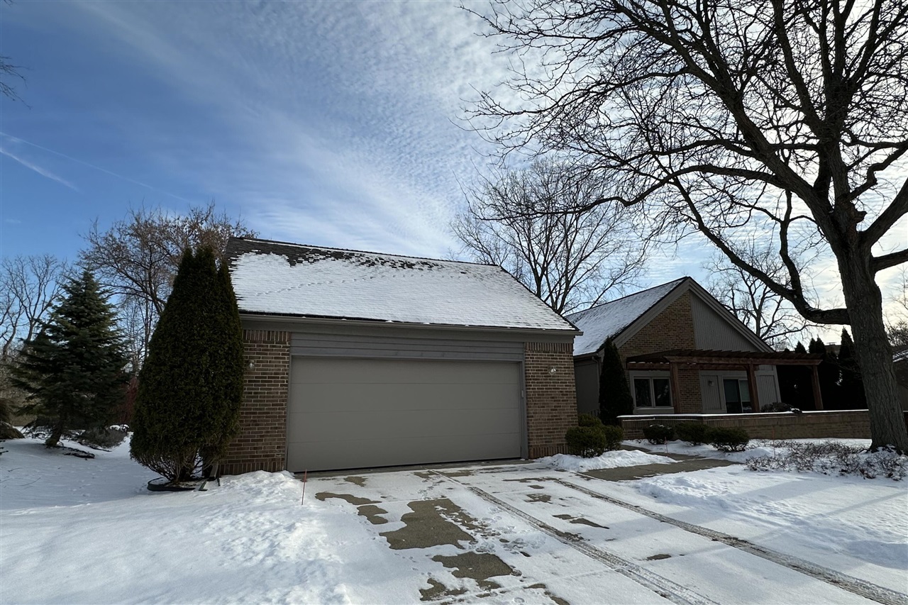 2225 Chaucer Court, Ann Arbor, MI, 48103-6174