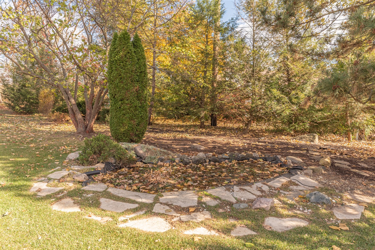 2225 Chaucer Court, Ann Arbor, MI, 48103-6174