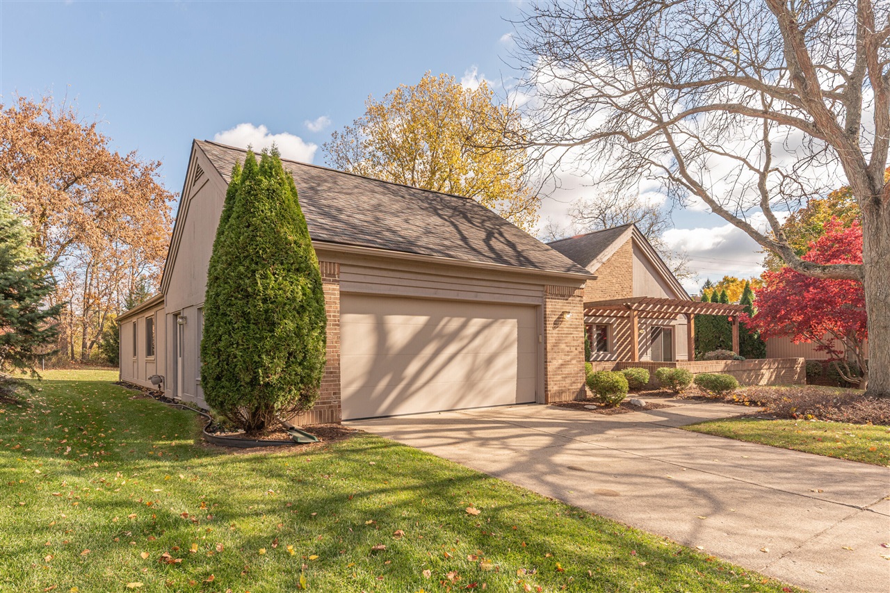 2225 Chaucer Court, Ann Arbor, MI, 48103-6174