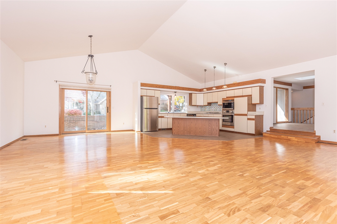 2225 Chaucer Court, Ann Arbor, MI, 48103-6174